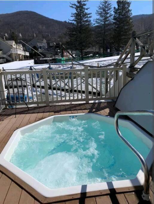 Gorgeous New Zen Suite Sleeps 4-Ski On Off Jiminy ハンコック エクステリア 写真